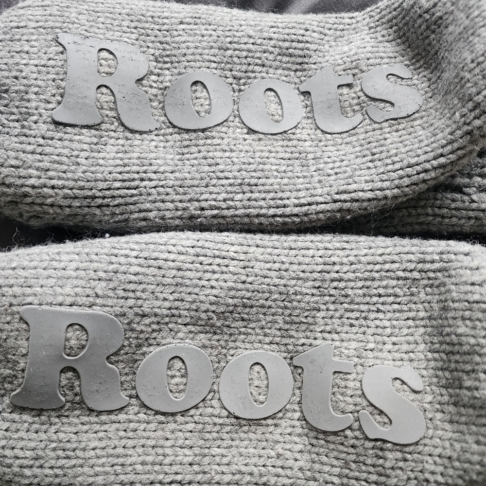 💙 NWOT Fur Lined Sock Slippers - Picture 2 of 7